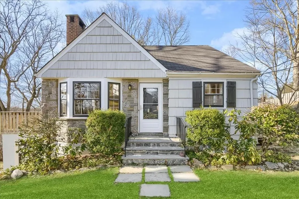 15 Roberta Place White Plains NY 10603
