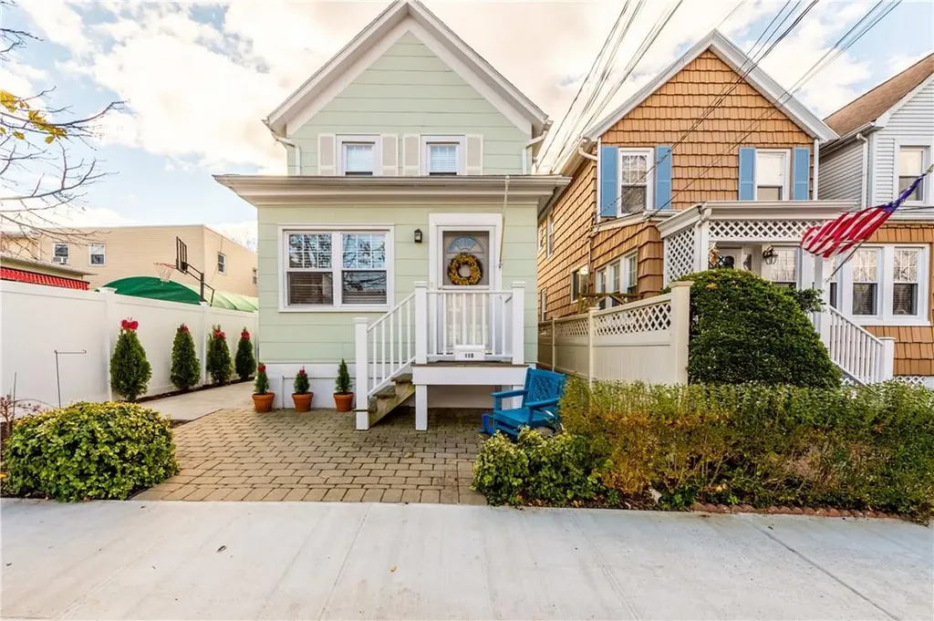 110 Ditmars Street Bronx NY 10464