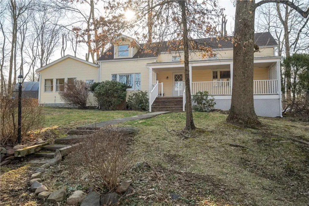 39 Pascack Road Pearl River NY 10965