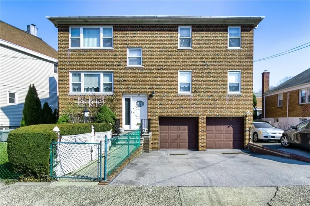 31 Hildreth Place Yonkers NY 10704
