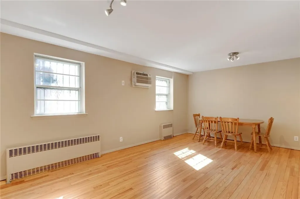 31 Hildreth Place Yonkers NY 10704