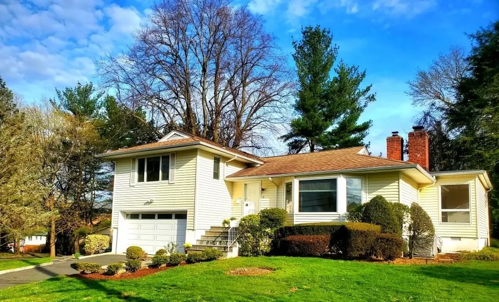 2 Lambert Road White Plains NY 10605