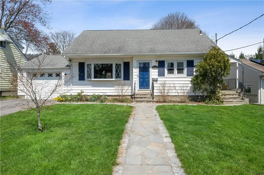 922 Albert Road Peekskill NY 10566