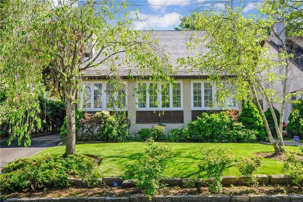 120 Brown Road Scarsdale NY 10583