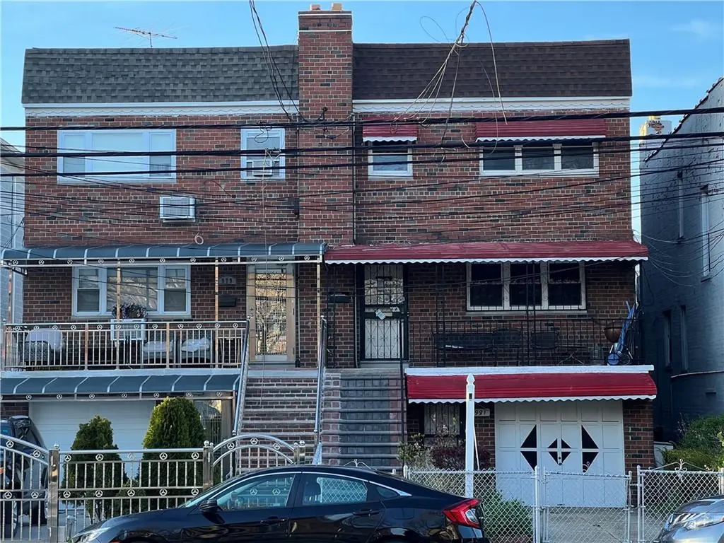 981 Burke Avenue Bronx NY 10469