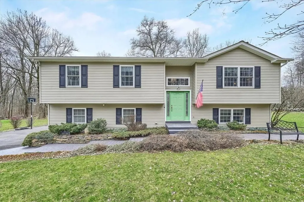 3 Cortez Lane Montgomery NY 12549