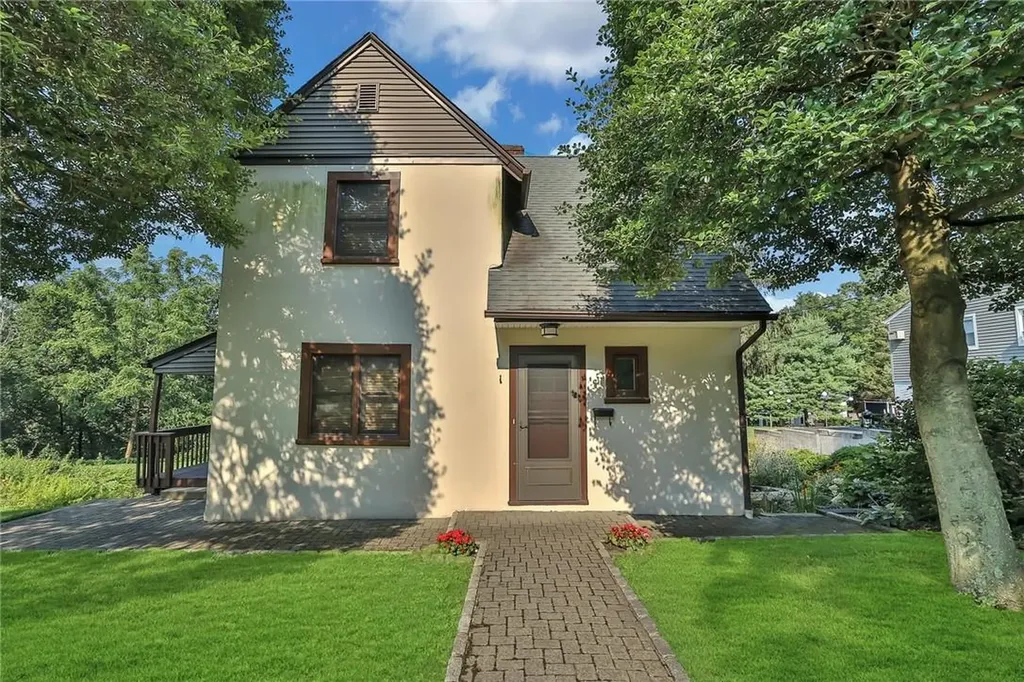 1 Waverly Place Valhalla NY 10595