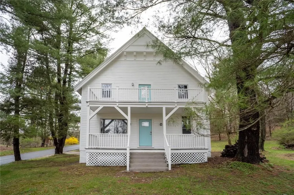 16 Church Road Red Hook NY 12571