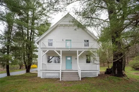 16 Church Road Red Hook NY 12571