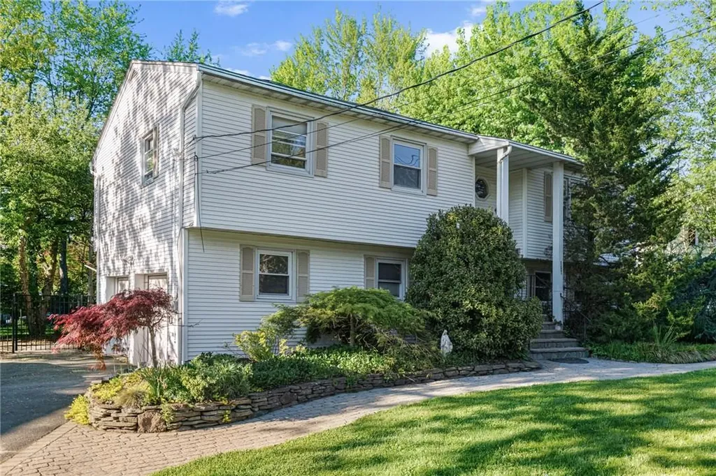 157 Gilbert Avenue Pearl River NY 10965
