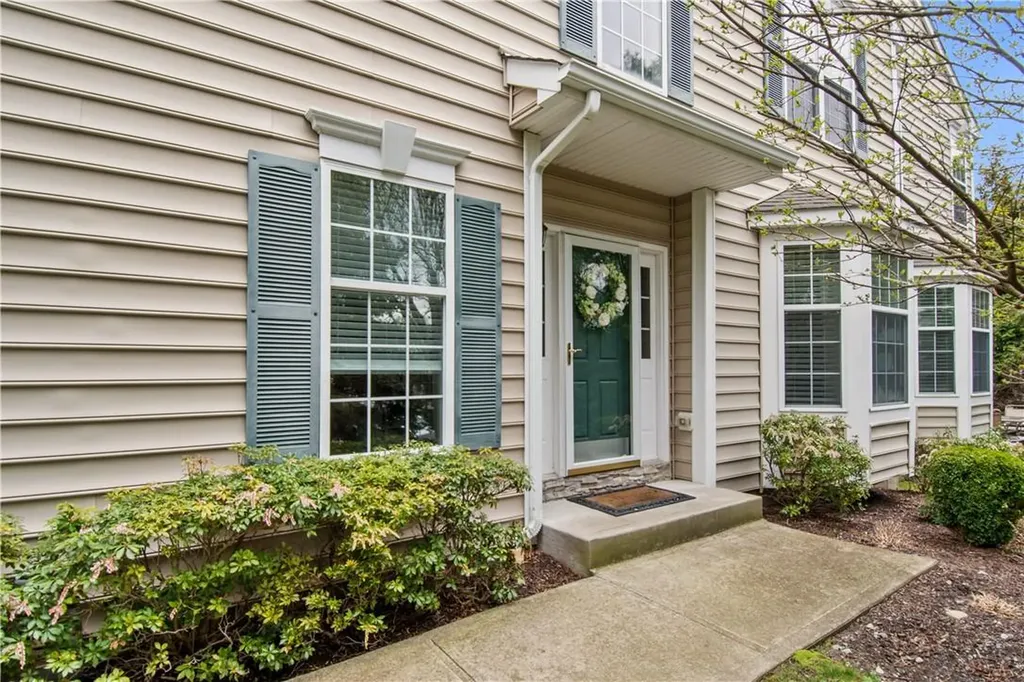 965 Huntington Drive Fishkill NY 12524