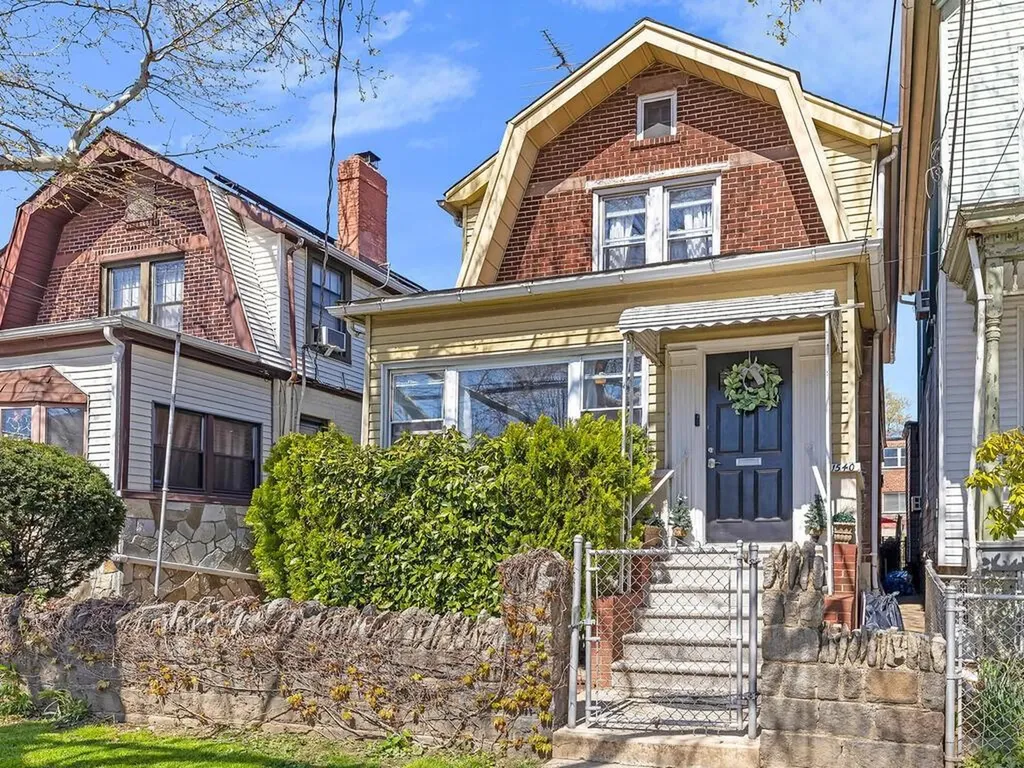 1540 Overing Street Bronx NY 10461