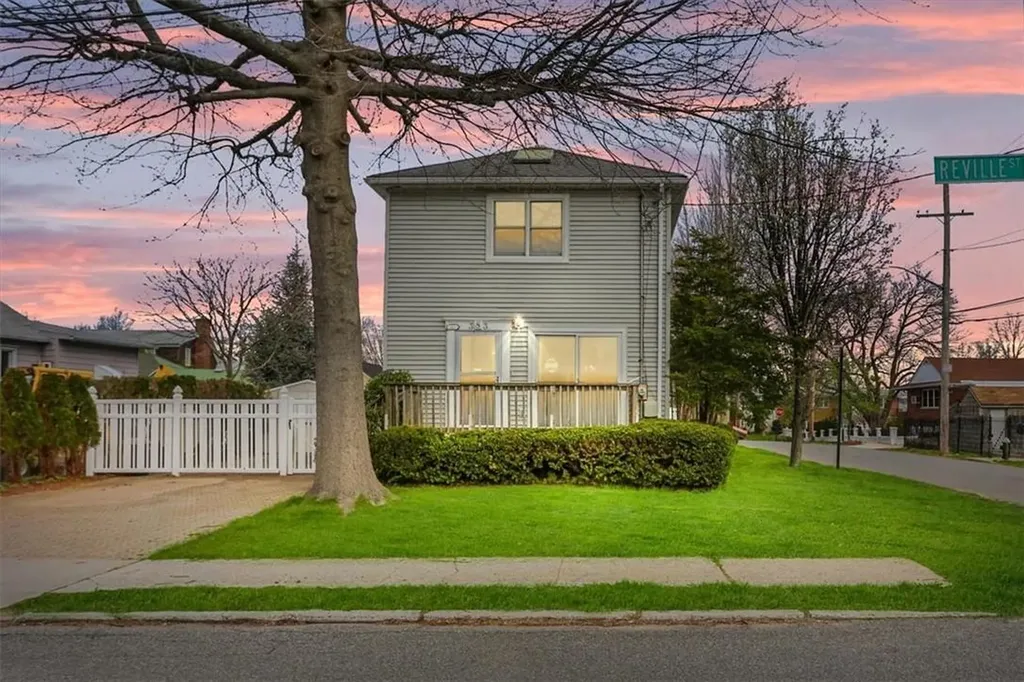 383 King Avenue Bronx NY 10464
