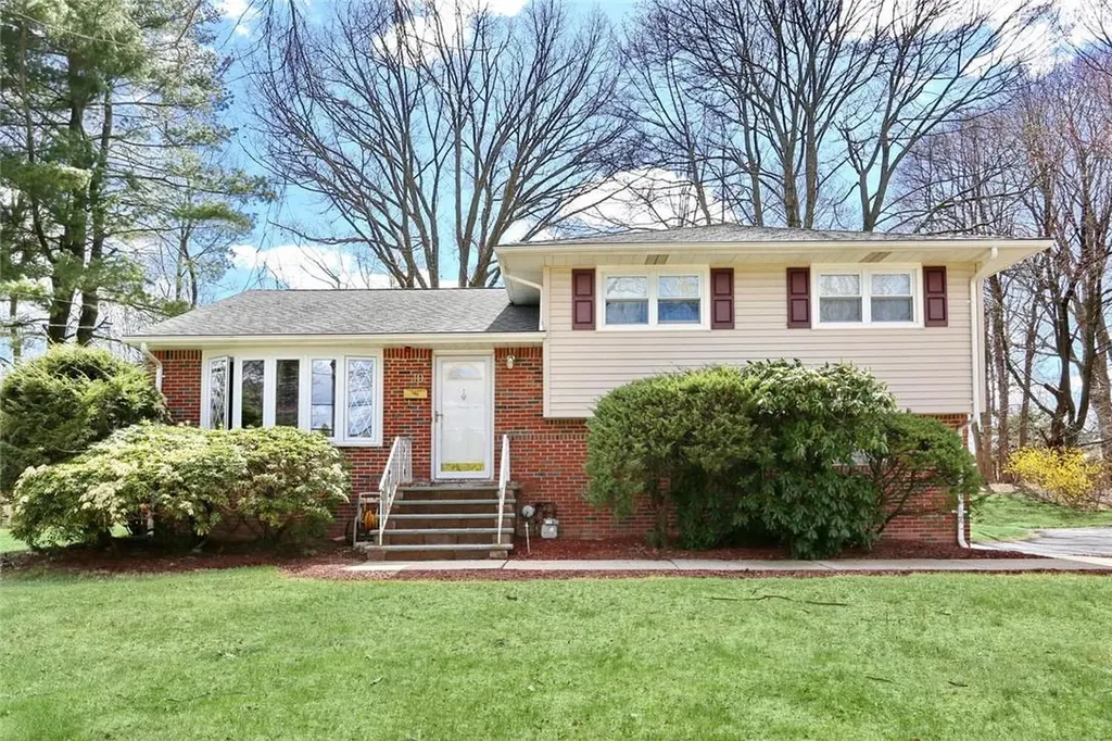 10 Dwight Avenue Spring Valley NY 10977