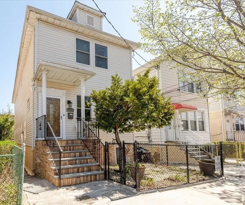 4348 Edson Avenue Bronx NY 10466