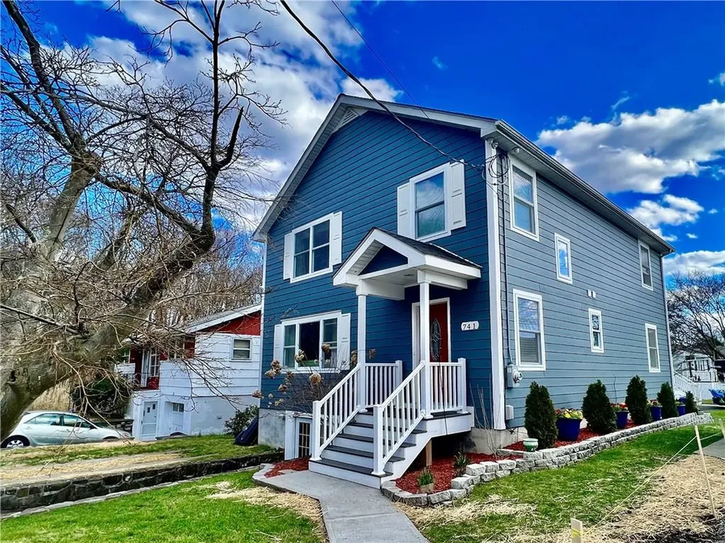 741 Shenandoah Avenue Peekskill NY 10566
