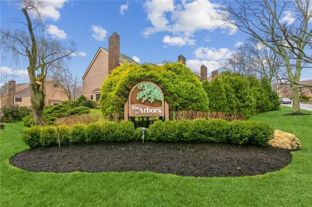 78 Greenway Close Rye Brook NY 10573
