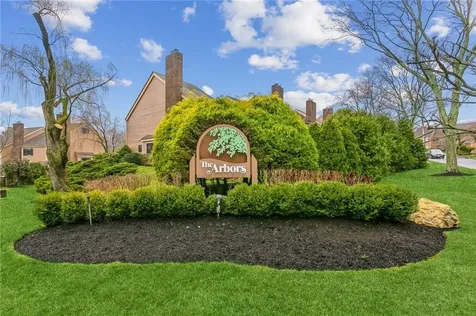 78 Greenway Close Rye Brook NY 10573