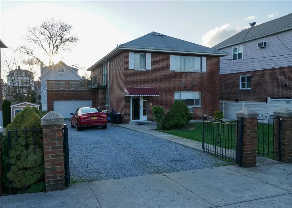 1631 Ohm Avenue Bronx NY 10465