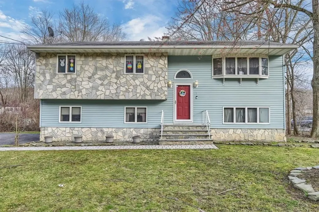 7 Tanager Road Monroe NY 10950