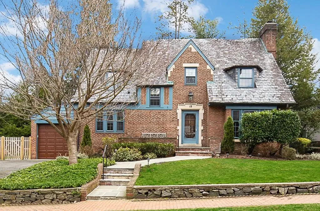 18 Barclay Road Scarsdale NY 10583