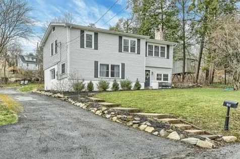 15 Quaker Road Carmel NY 10512