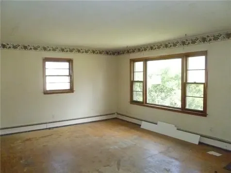 546 Vassar Road Poughkeepsie NY 12603
