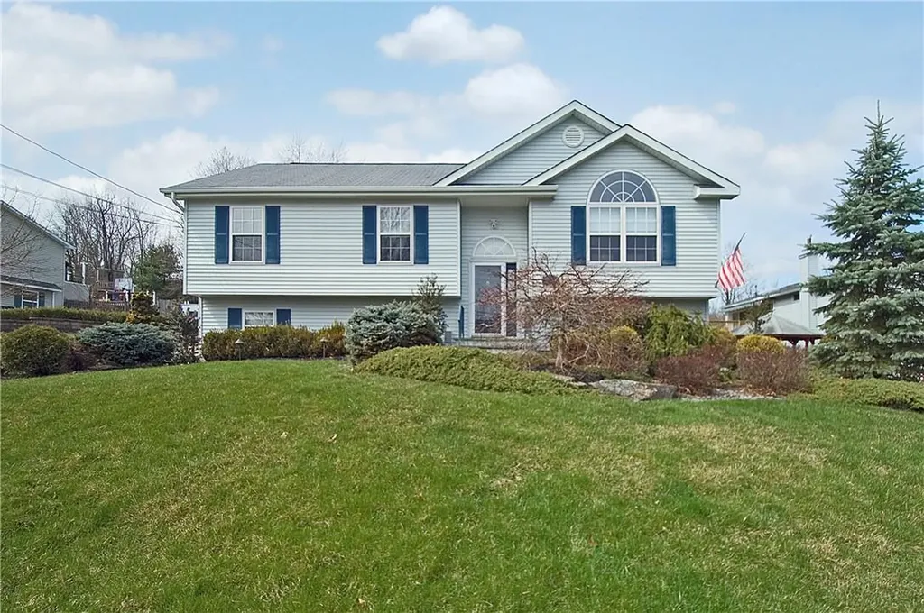 140 Cooper Street Monroe NY 10950