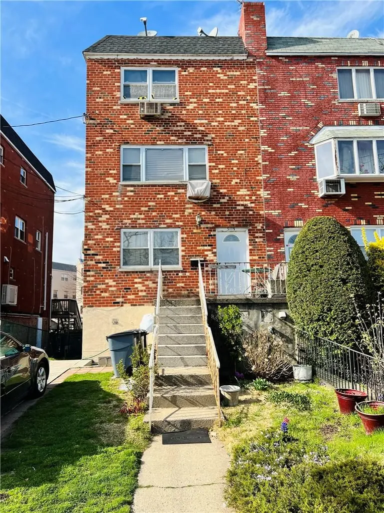 3119 Harding Avenue Bronx NY 10465