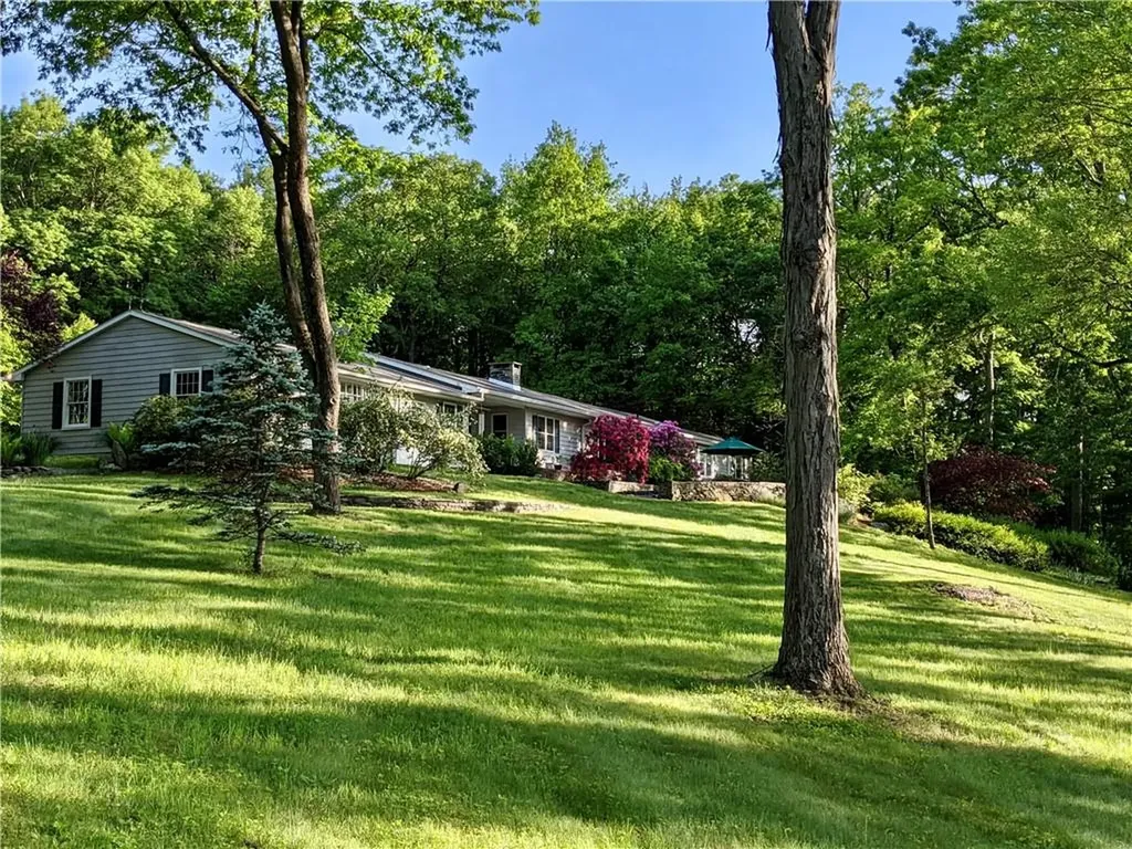 862 Netherwood Road Hyde Park NY 12538