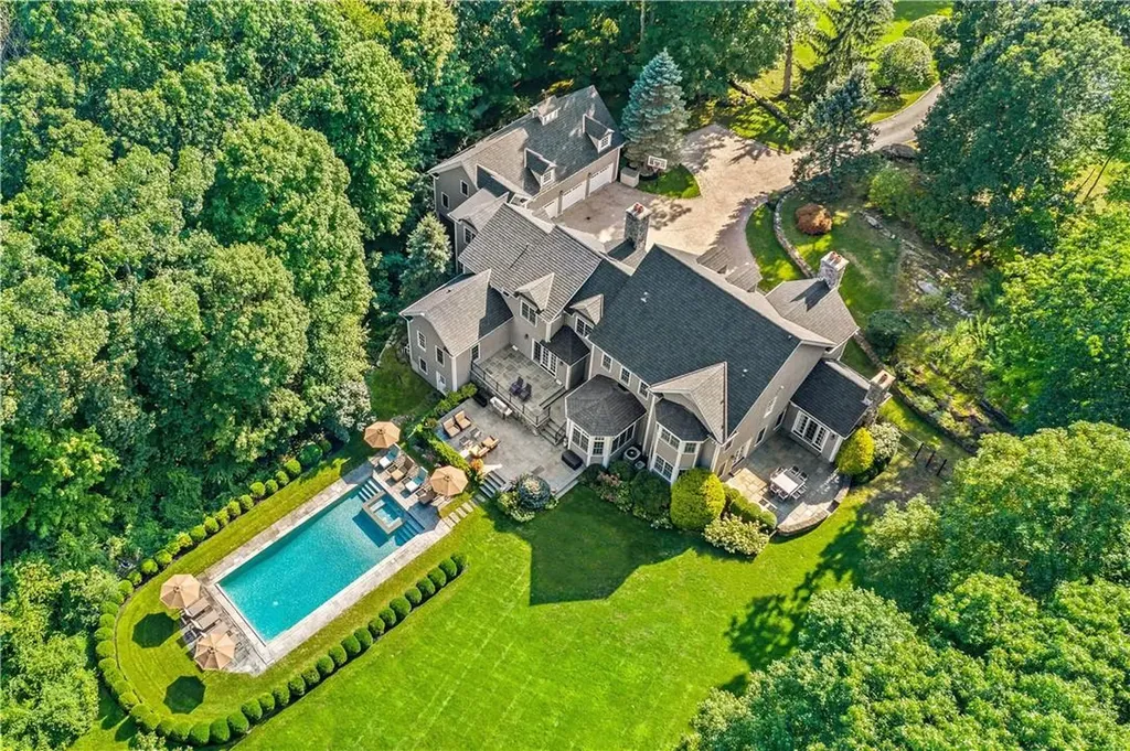 33 Stone Paddock Place Bedford NY 10506