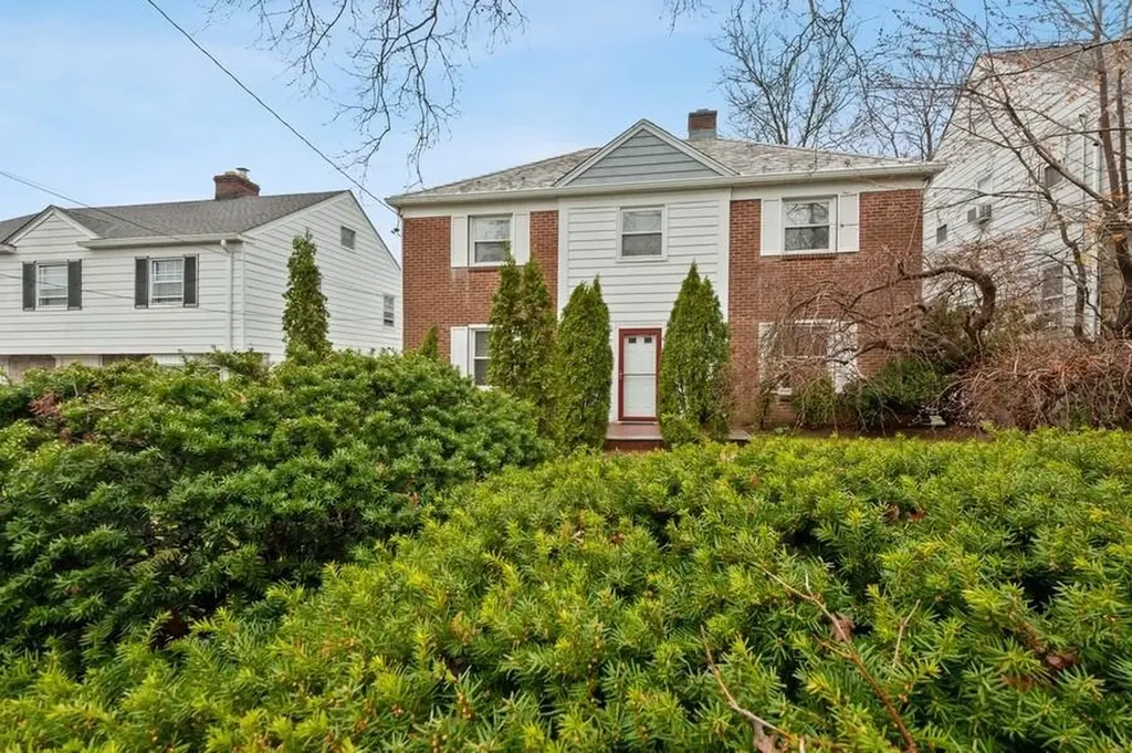 28 E Cedar Street Mount Vernon NY 10552