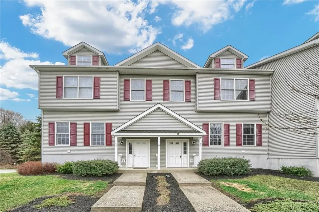 52 Hudson Circle Marlboro NY 12542