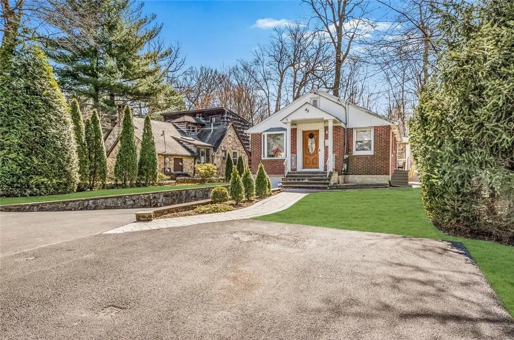 45 Brynwood Road Yonkers NY 10701