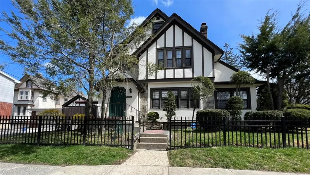 209 Westchester Avenue Mount Vernon NY 10552