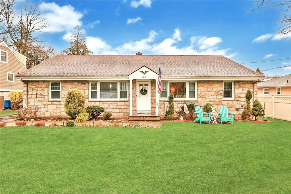 36 Grand Boulevard Valhalla NY 10595