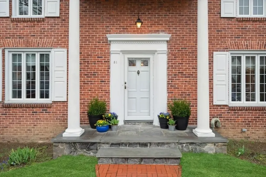 31 Ridgeway Street Mount Vernon NY 10552