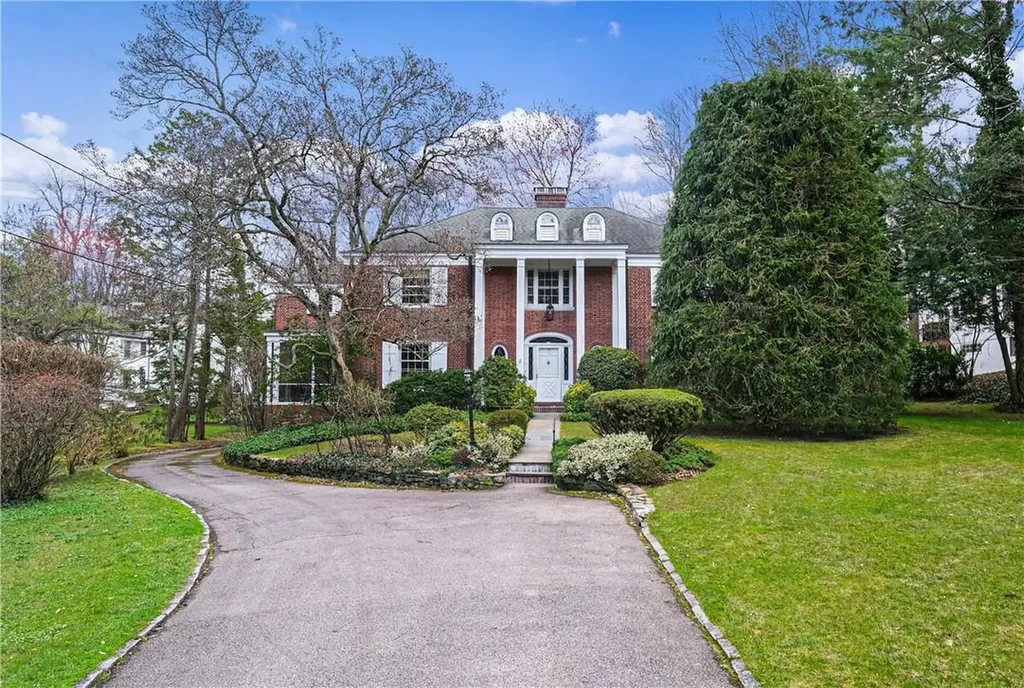 18 Park Road Scarsdale NY 10583