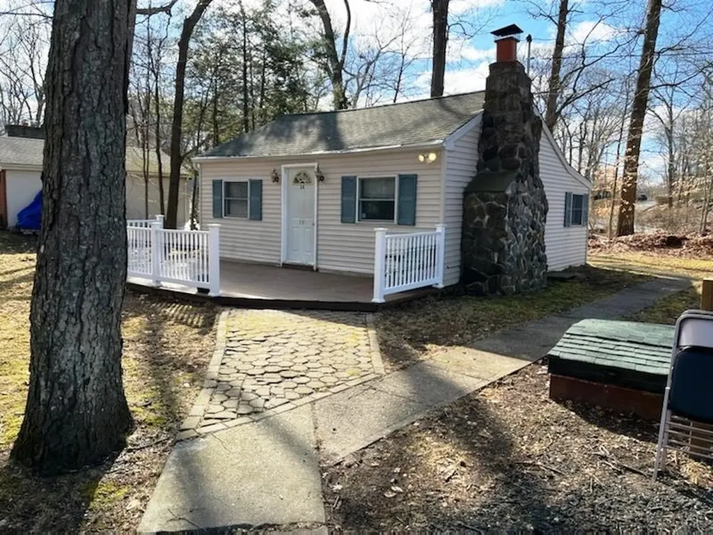 28 Newton Road Patterson NY 12563