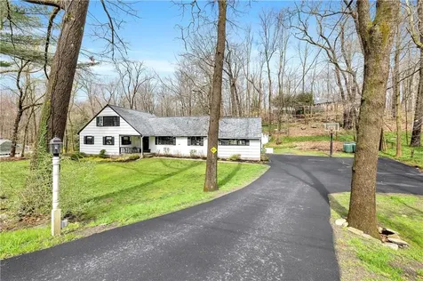 71 Lakeside Drive Katonah NY 10536
