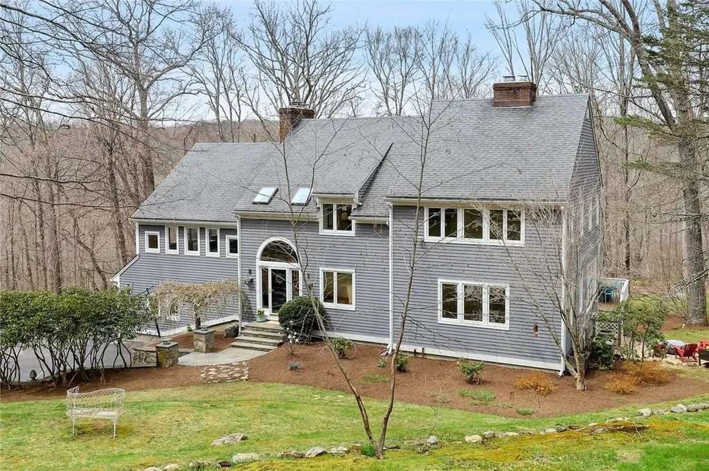 19 Five Ponds Drive Waccabuc NY 10597