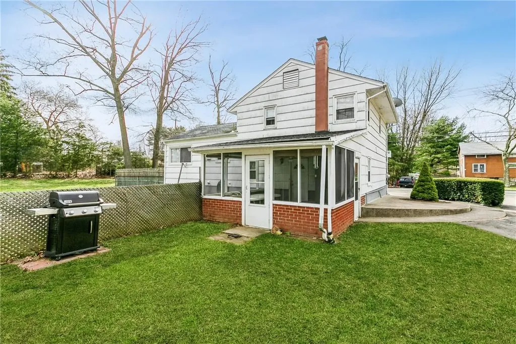 56 Madison Avenue Garnerville NY 10923