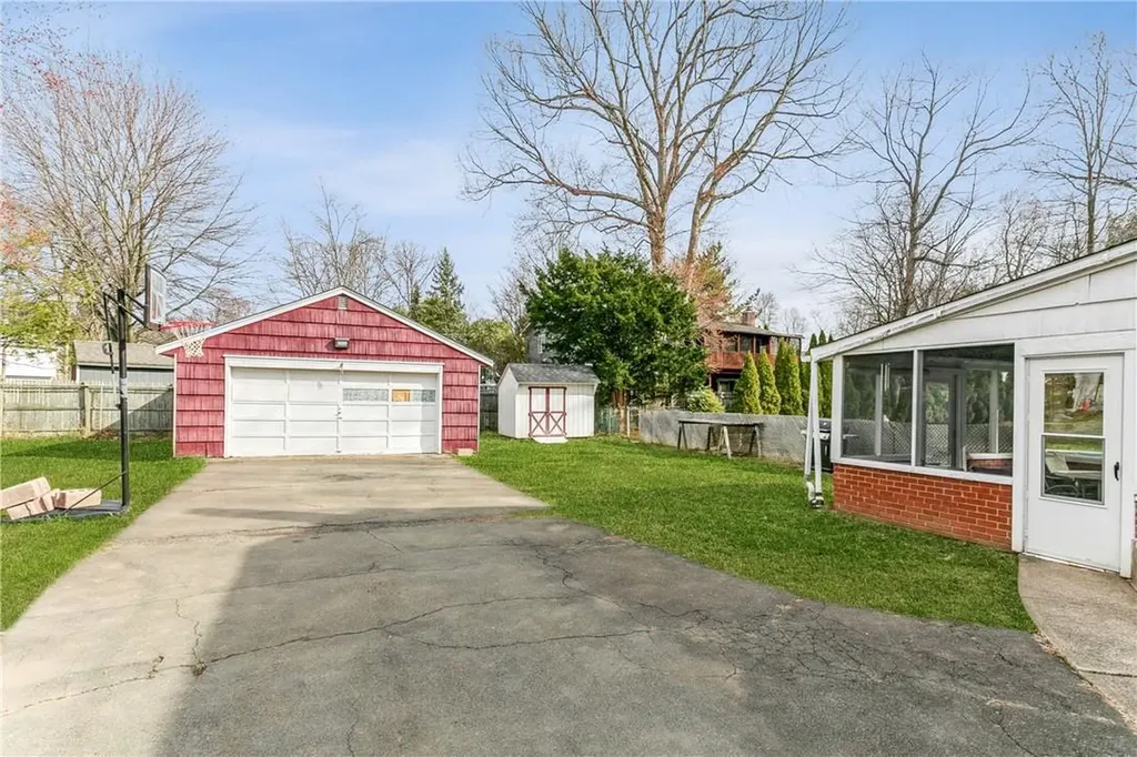 56 Madison Avenue Garnerville NY 10923