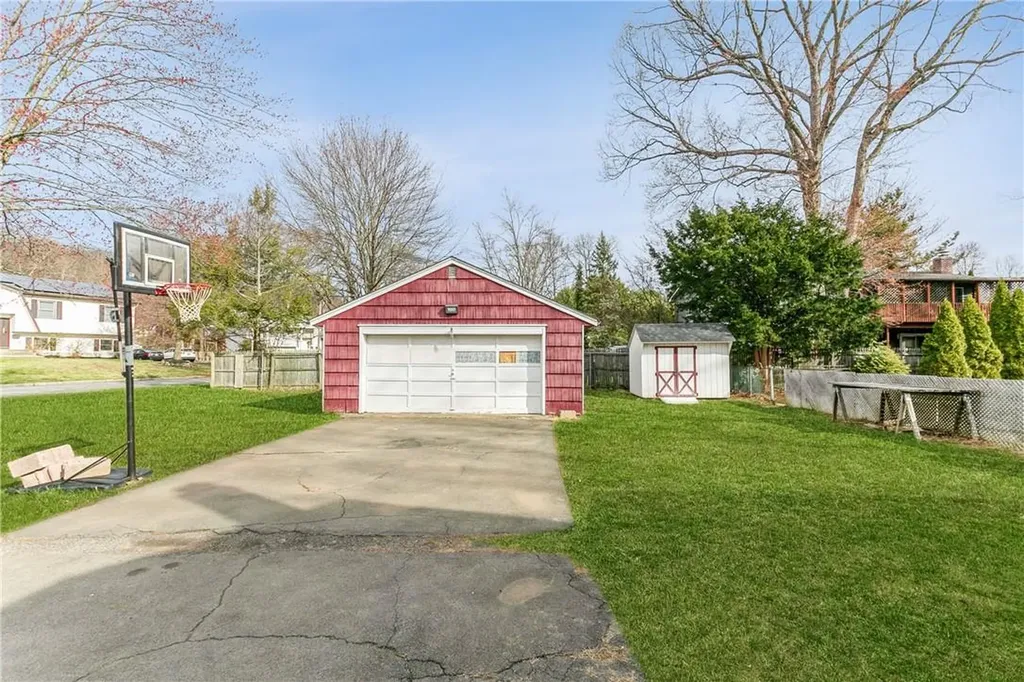 56 Madison Avenue Garnerville NY 10923