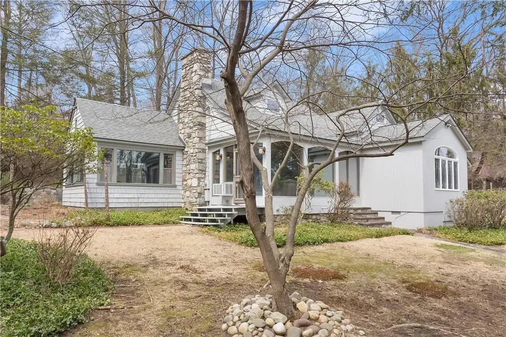 45 W Shore Drive Putnam Valley NY 10579