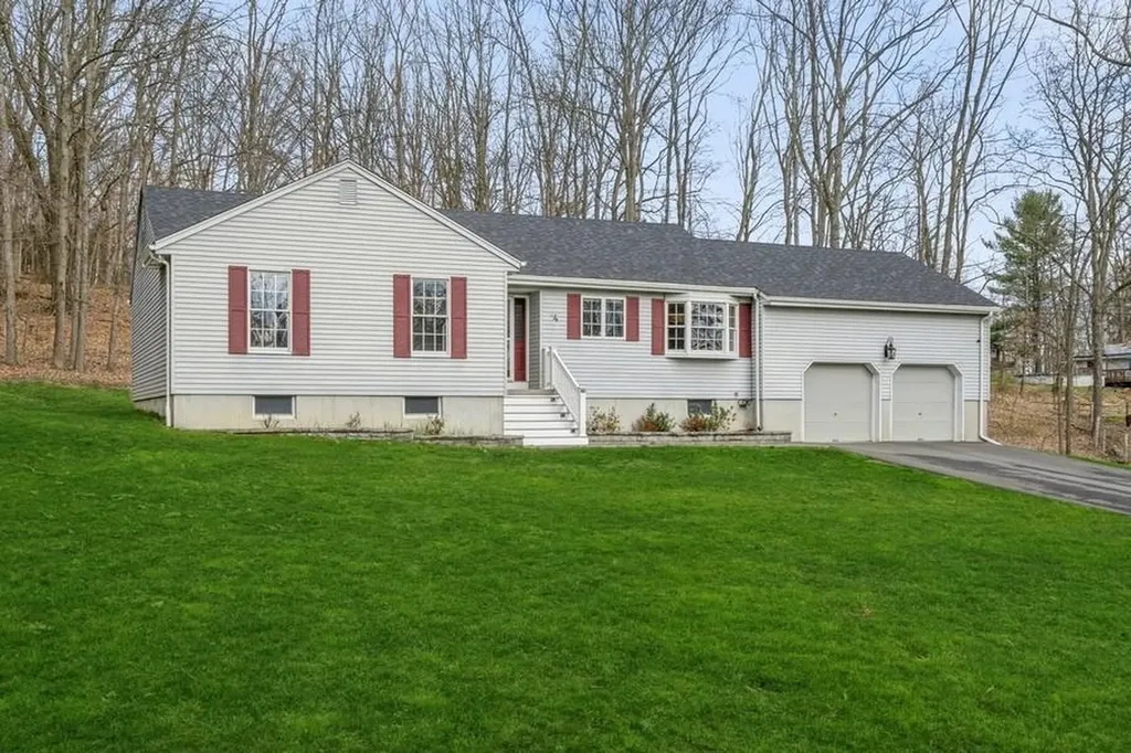 4 Lakeview Drive Warwick NY 10990