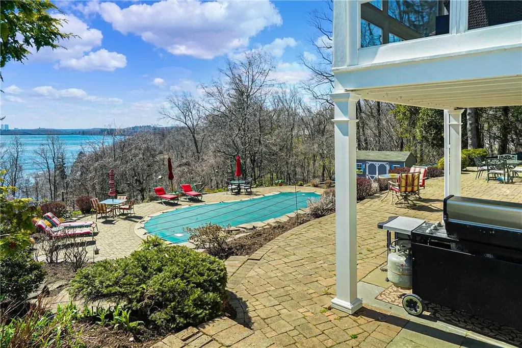 12 Pine Road Valhalla NY 10595