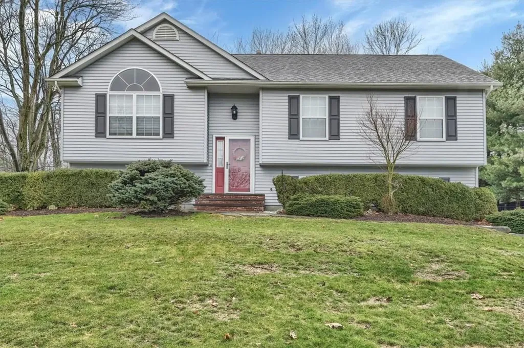5 Seals Drive Monroe NY 10950