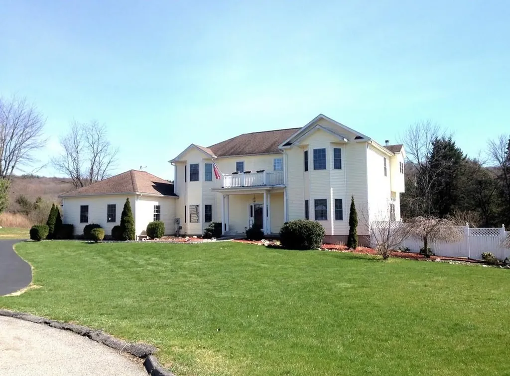 31 Mill Farm Lane Brewster NY 10509