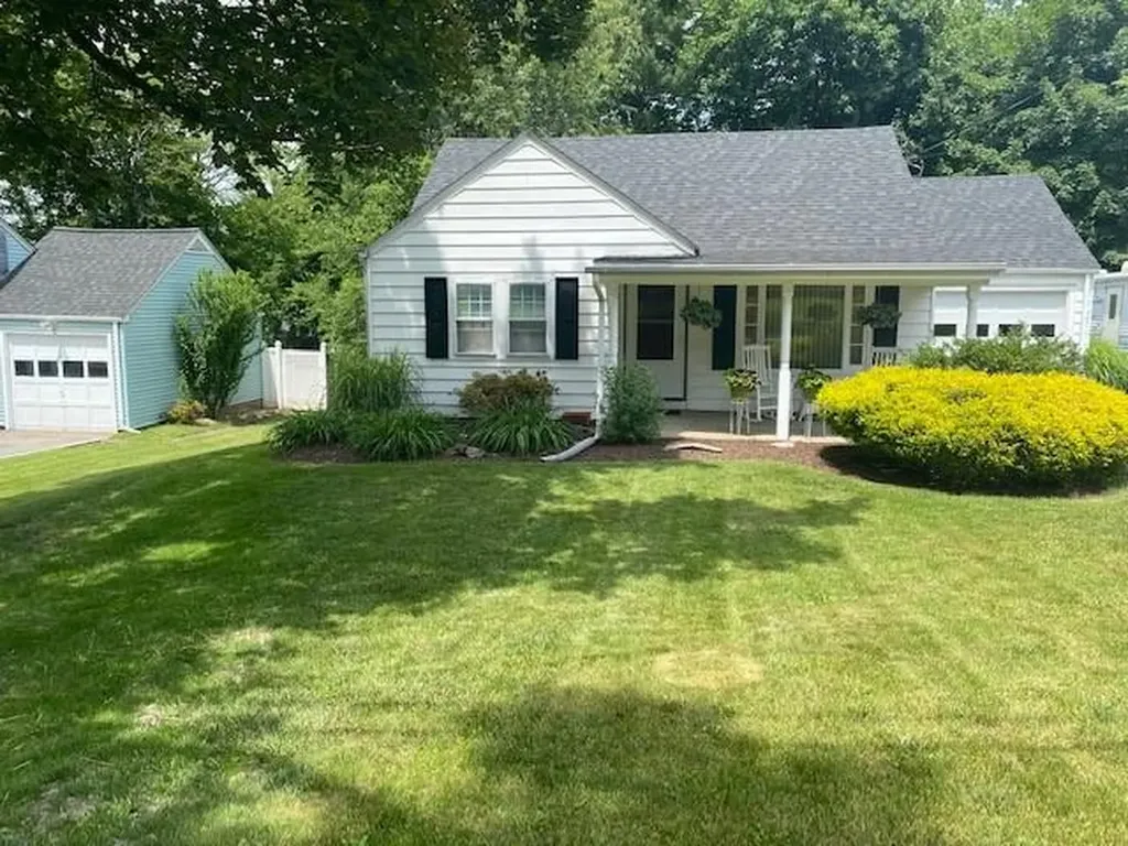 6 Hilltop Drive New Windsor NY 12553